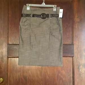 NWT Iz Byer Juniors Pencil Skirt - Size 9